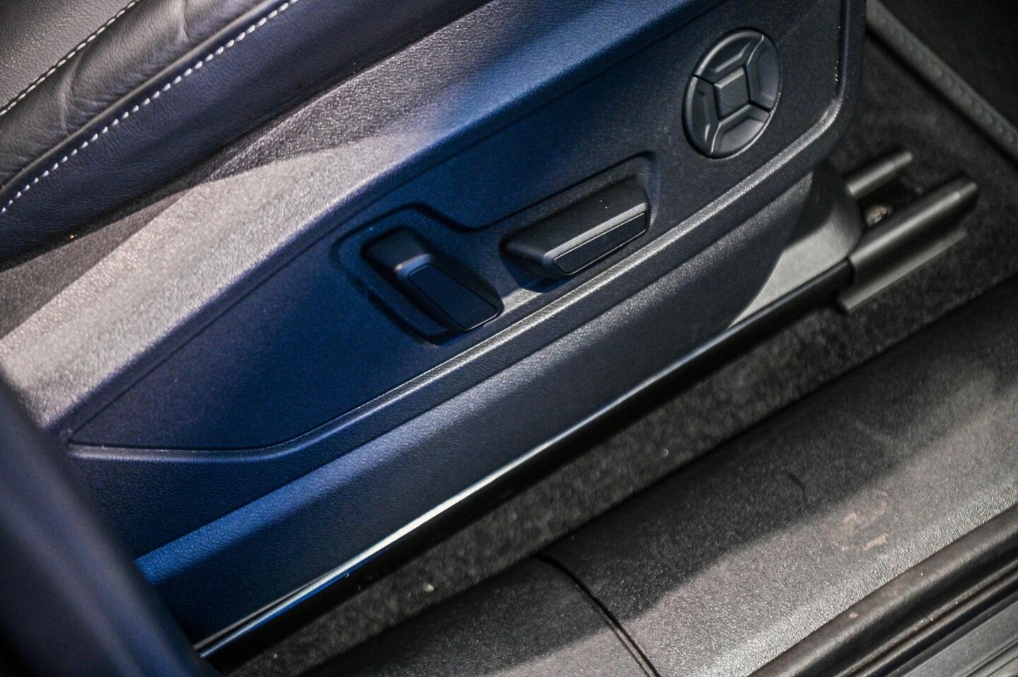 Image about Audi Q5 SUV TDI quattro 150 kW sport