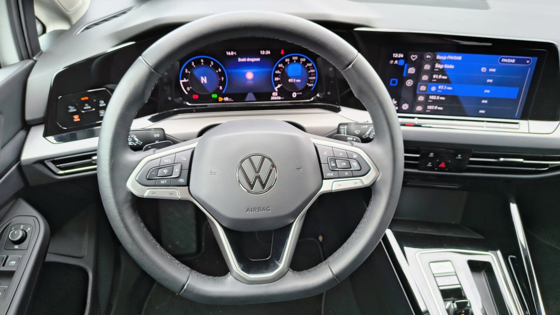 Volkswagen Golf Style