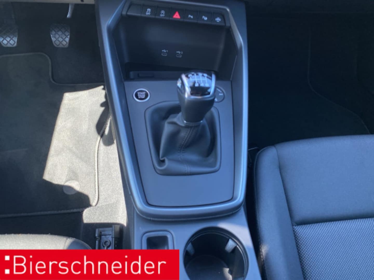 Bild über Audi A3 Sportback 30 TFSI Schaltgetriebe - für weitere Informationen kontaktieren Sie den Audi Partner
