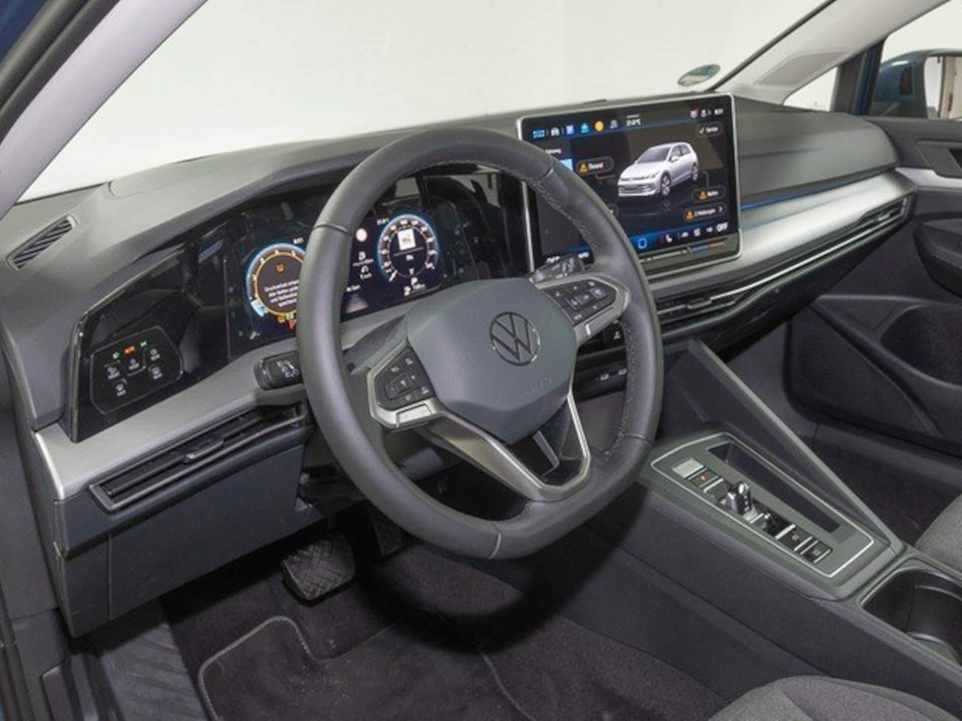 Volkswagen Golf Life