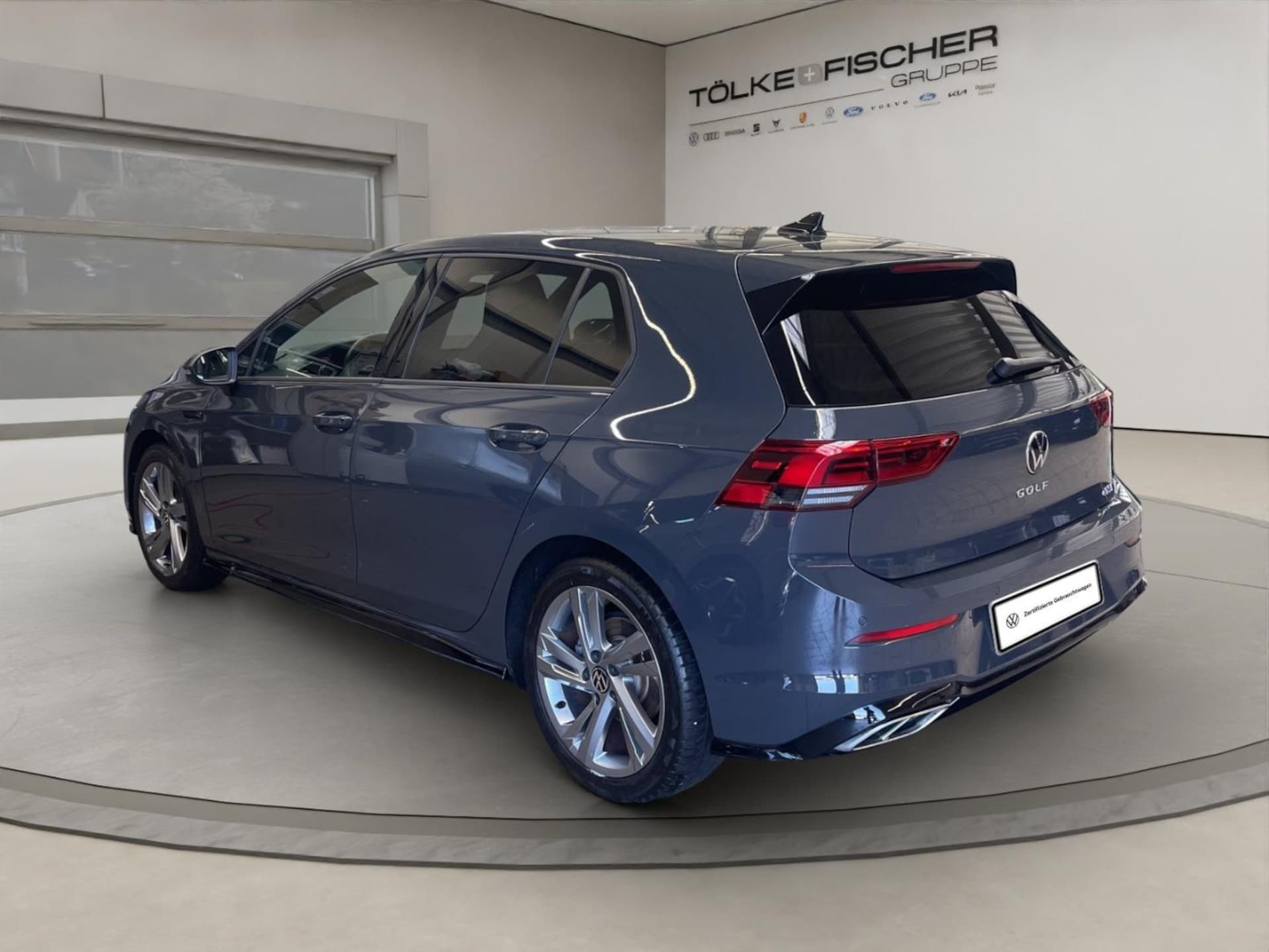 Volkswagen Golf R-Line