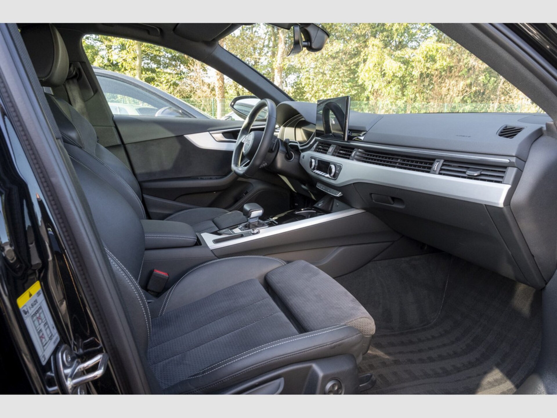 Audi A4 Avant S line
