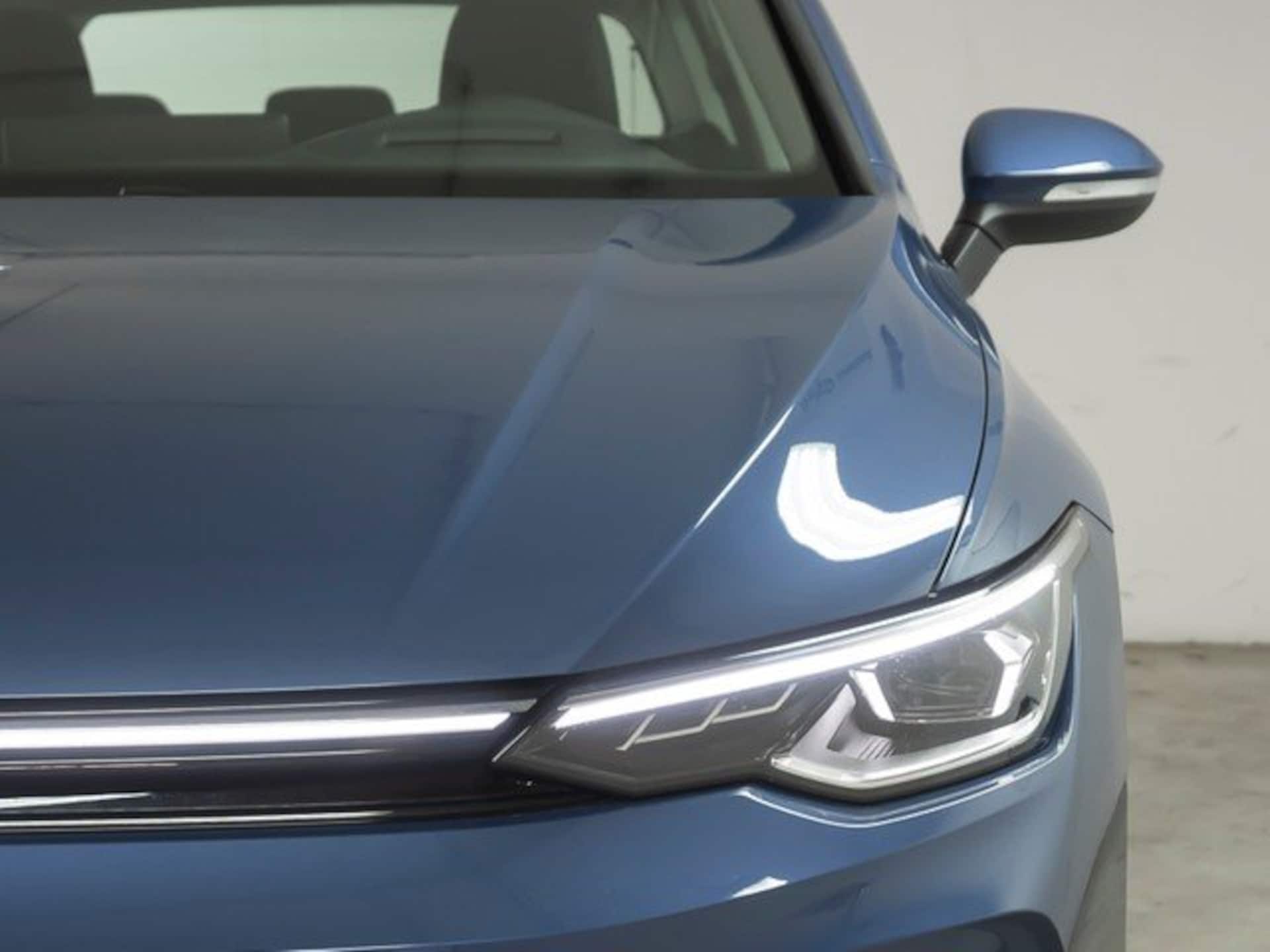 Volkswagen Golf Life