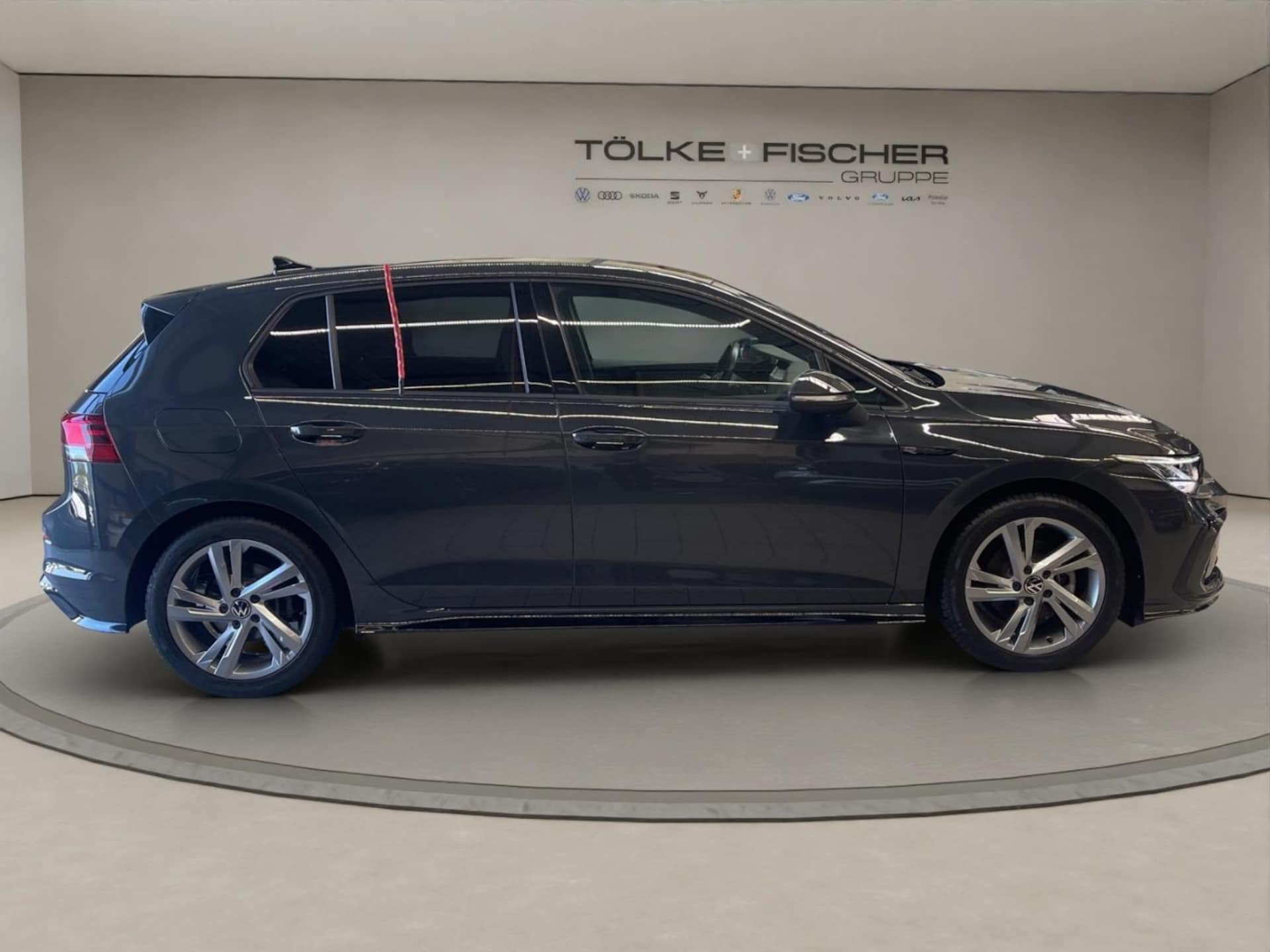 Volkswagen Golf R-Line