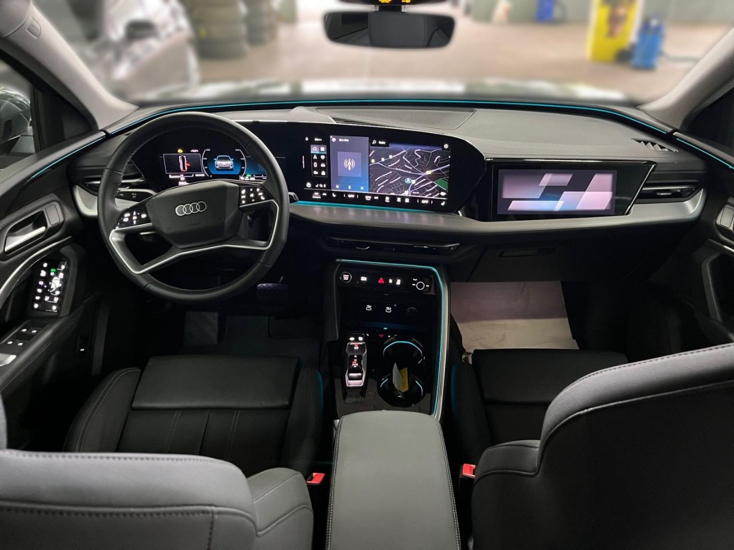 Bild über Audi Q5 SUV TDI quattro 150 kW S tronic - für weitere Informationen kontaktieren Sie den Audi Partner
