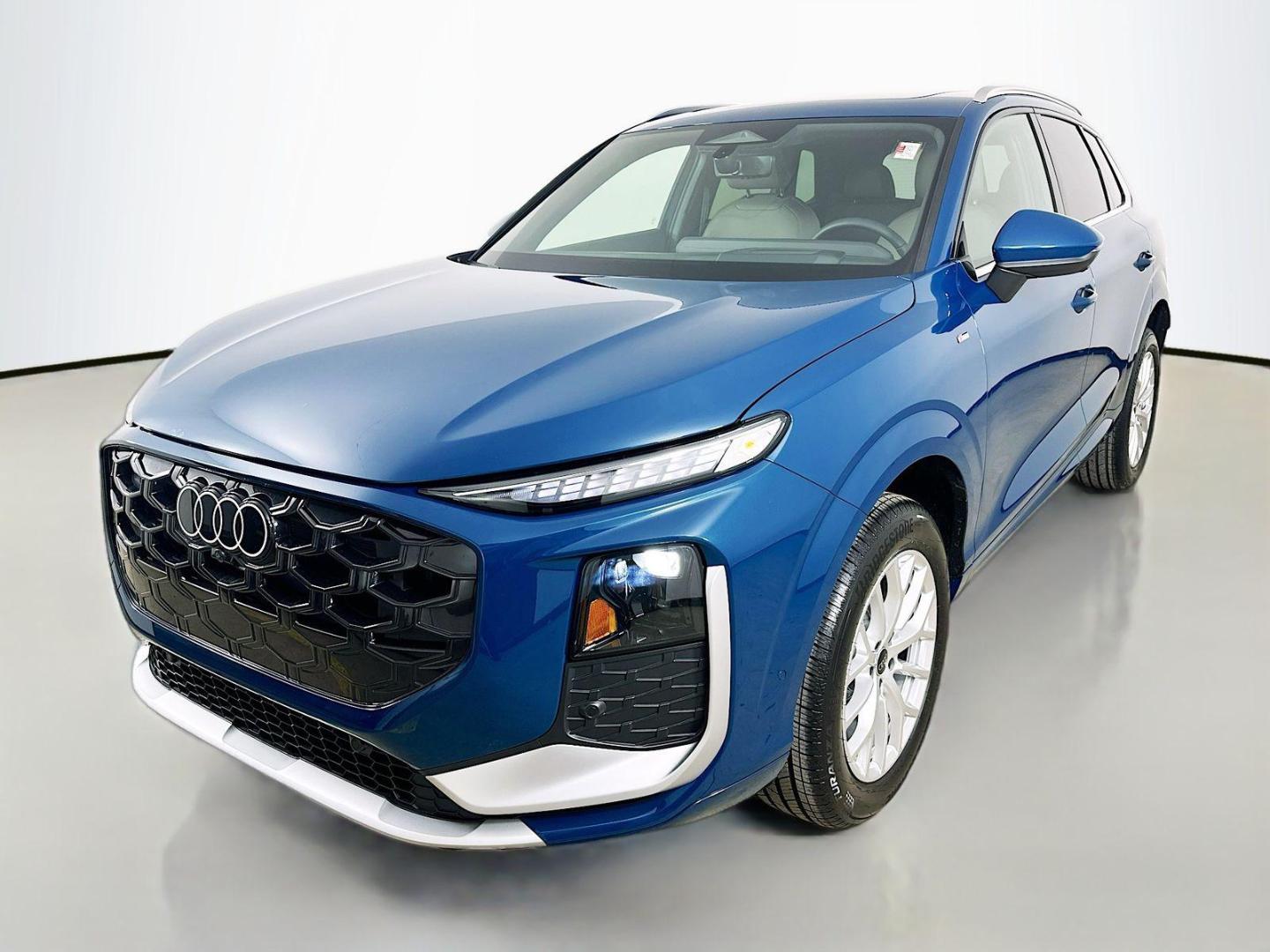 2026 Audi Q3 S line quattro's photo