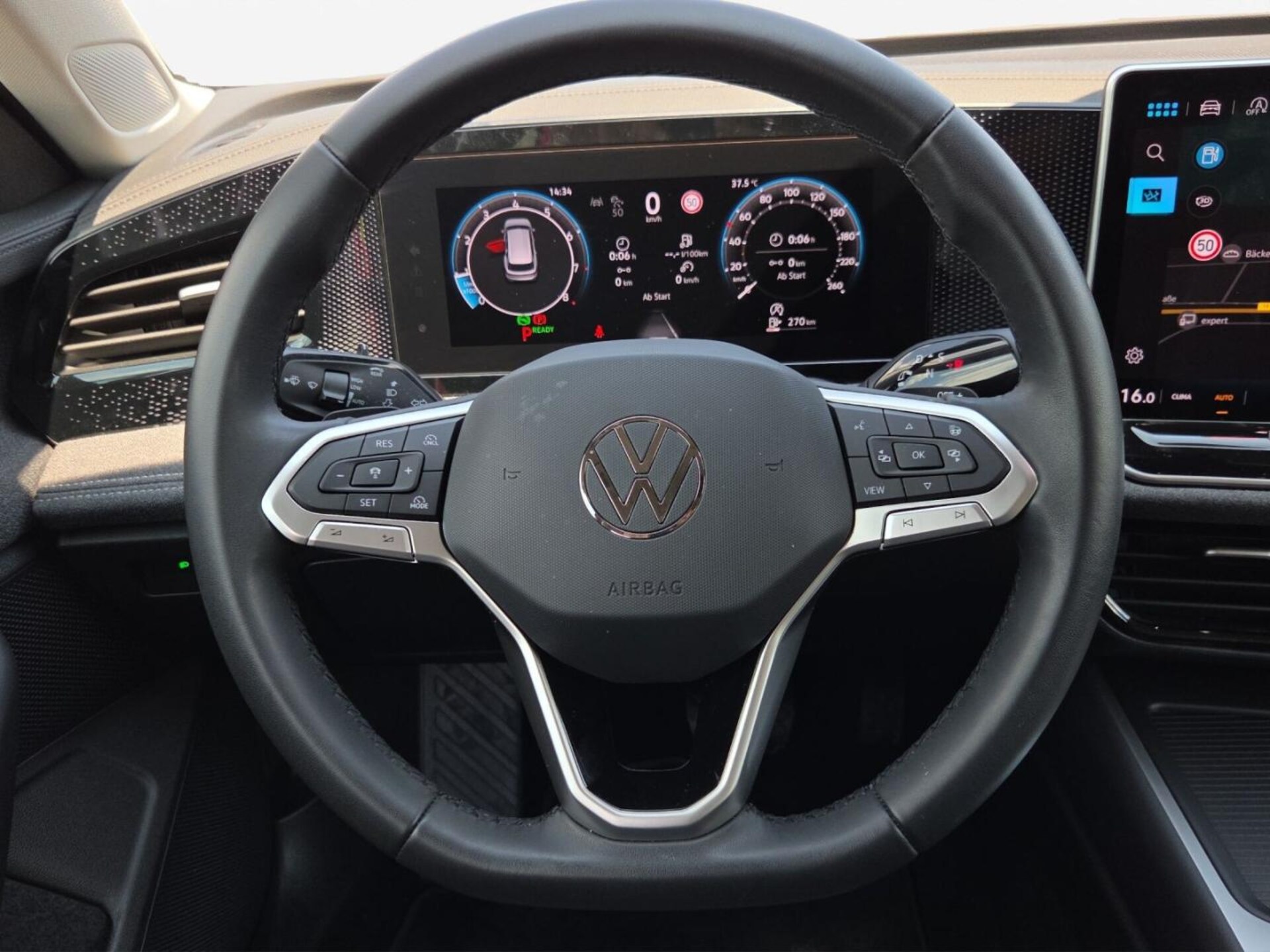 Volkswagen Passat Basis-Modell