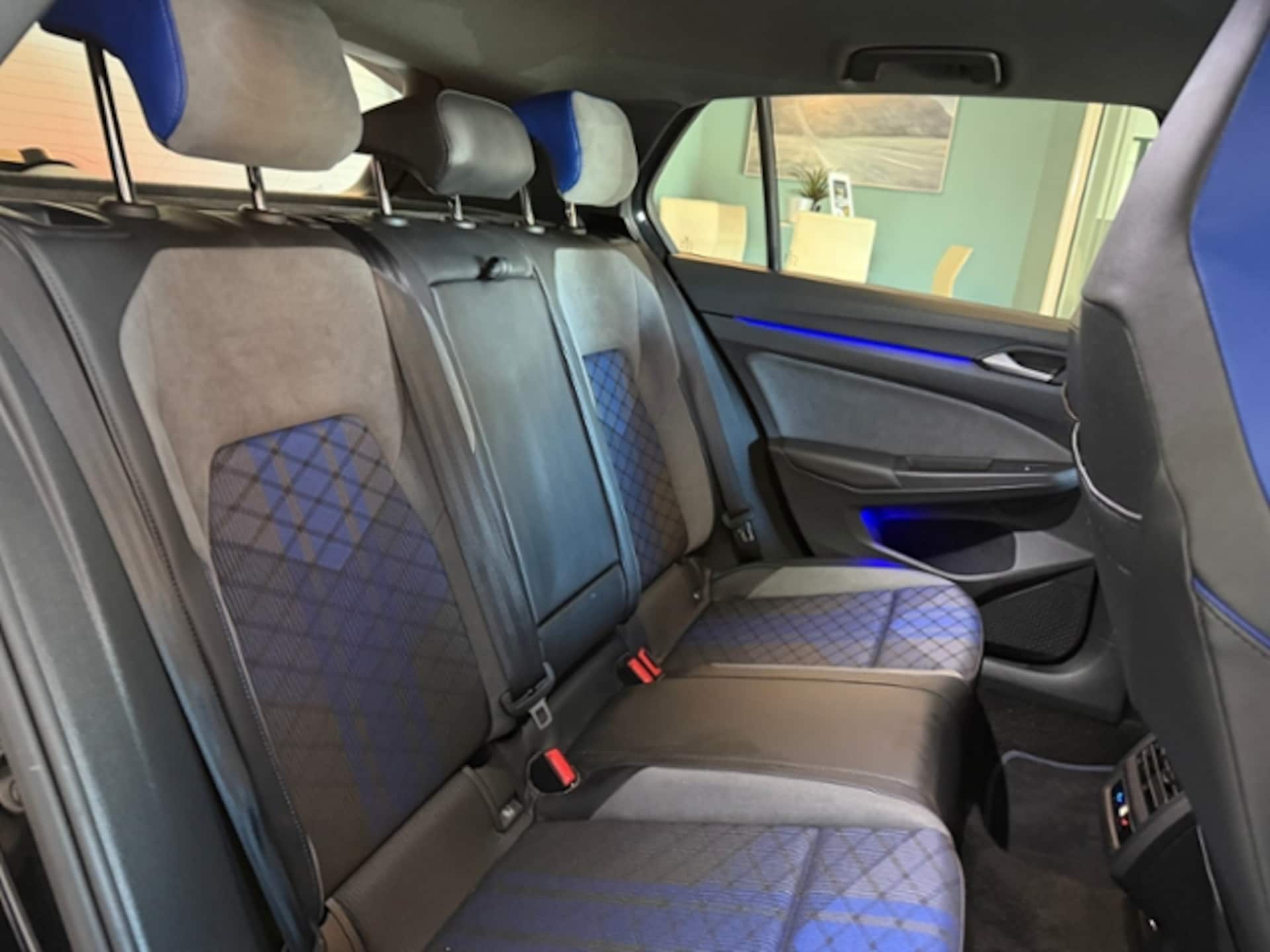 Volkswagen Golf R