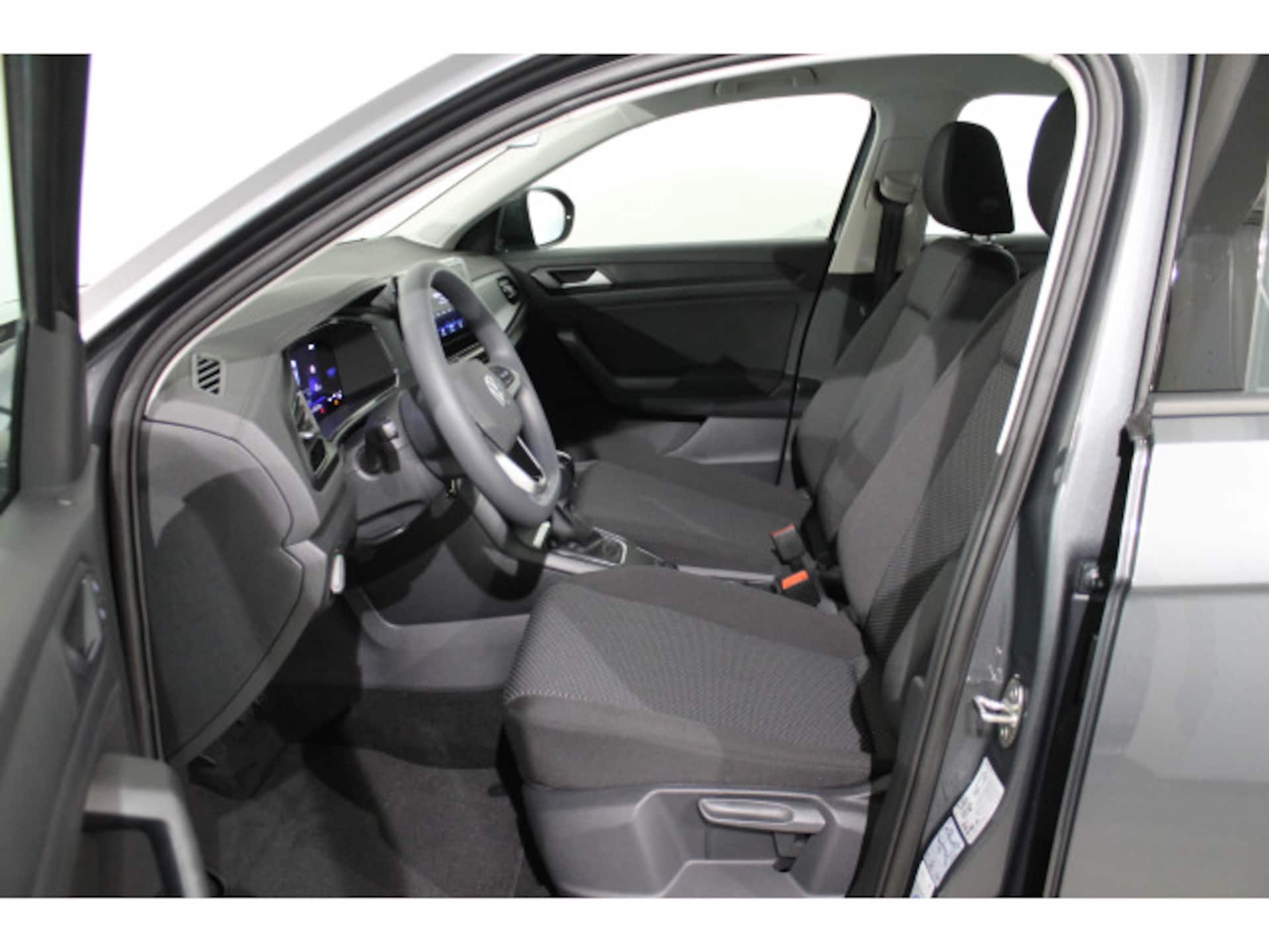 Volkswagen T-Roc Basis-Modell