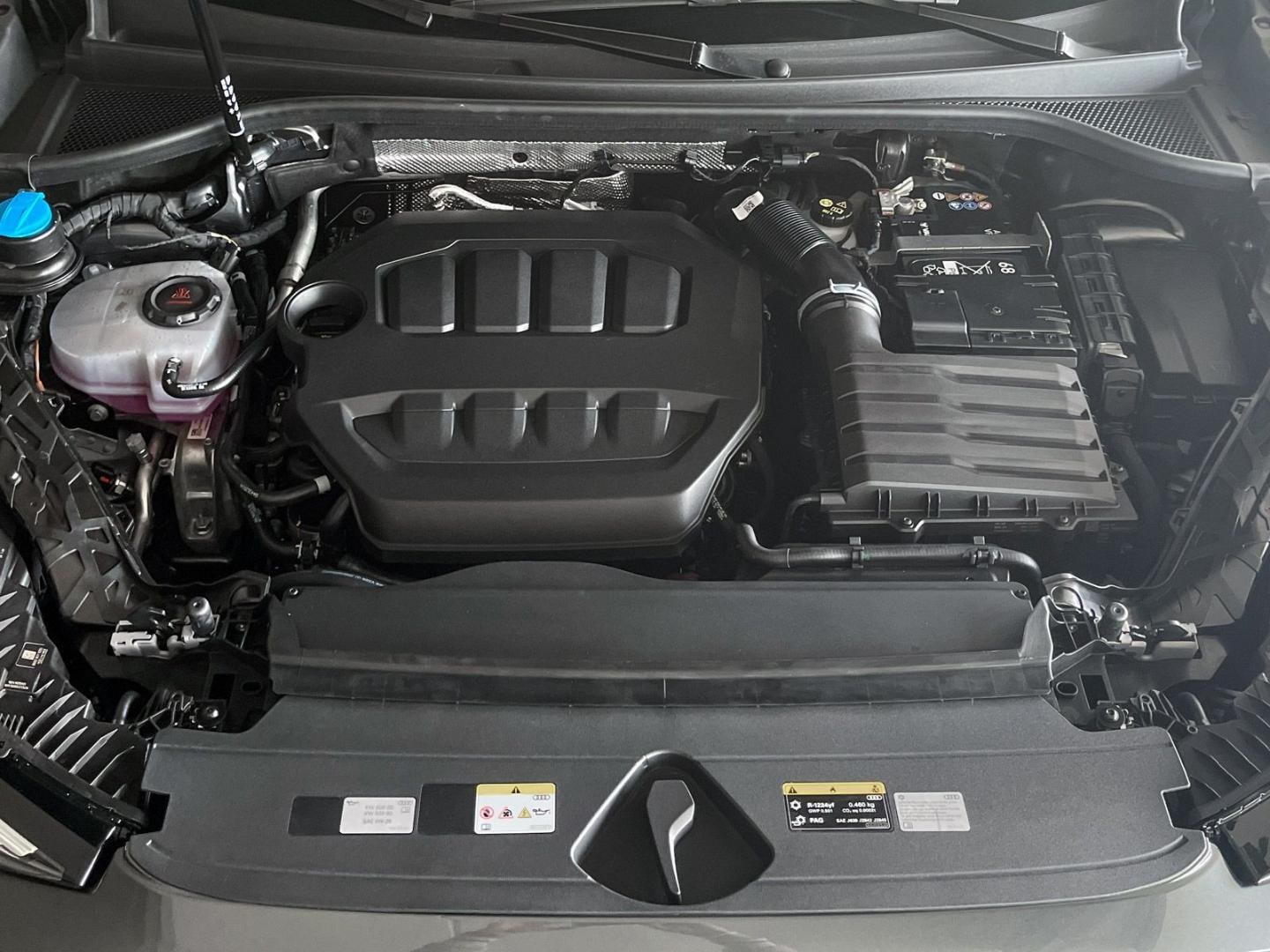 Bild über Audi Q3 SUV TFSI quattro 195 kW S tronic - für weitere Informationen kontaktieren Sie den Audi Partner