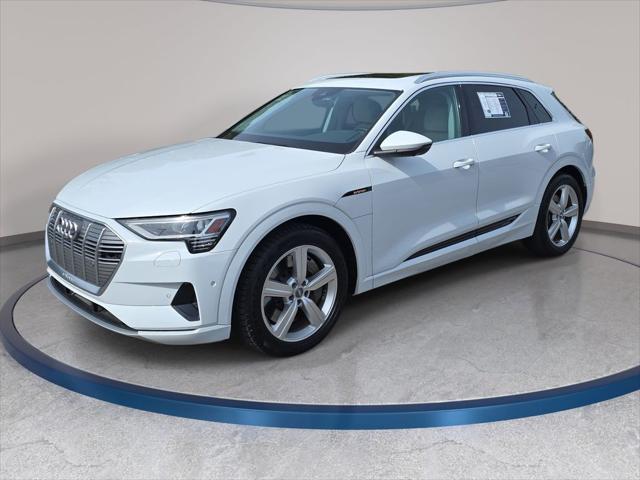 2019 Audi e-tron Premium Plus