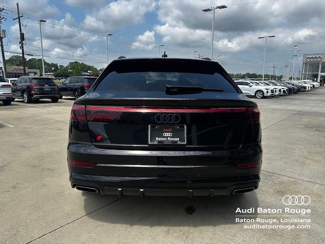 2025 Audi Q8