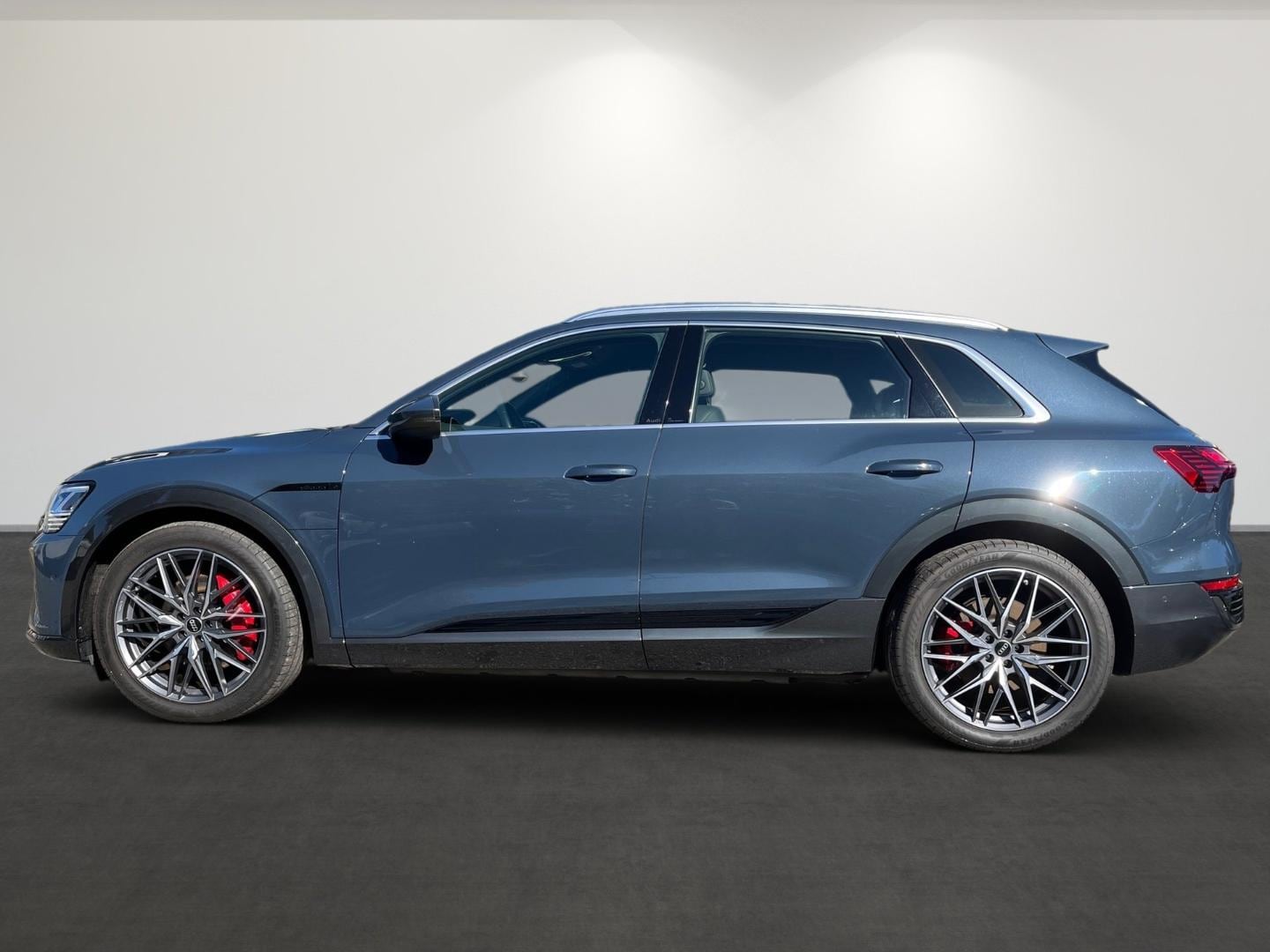 Bild über Audi Q8 e-tron advanced 50 e-tron quattro - für weitere Informationen kontaktieren Sie den Audi Partner