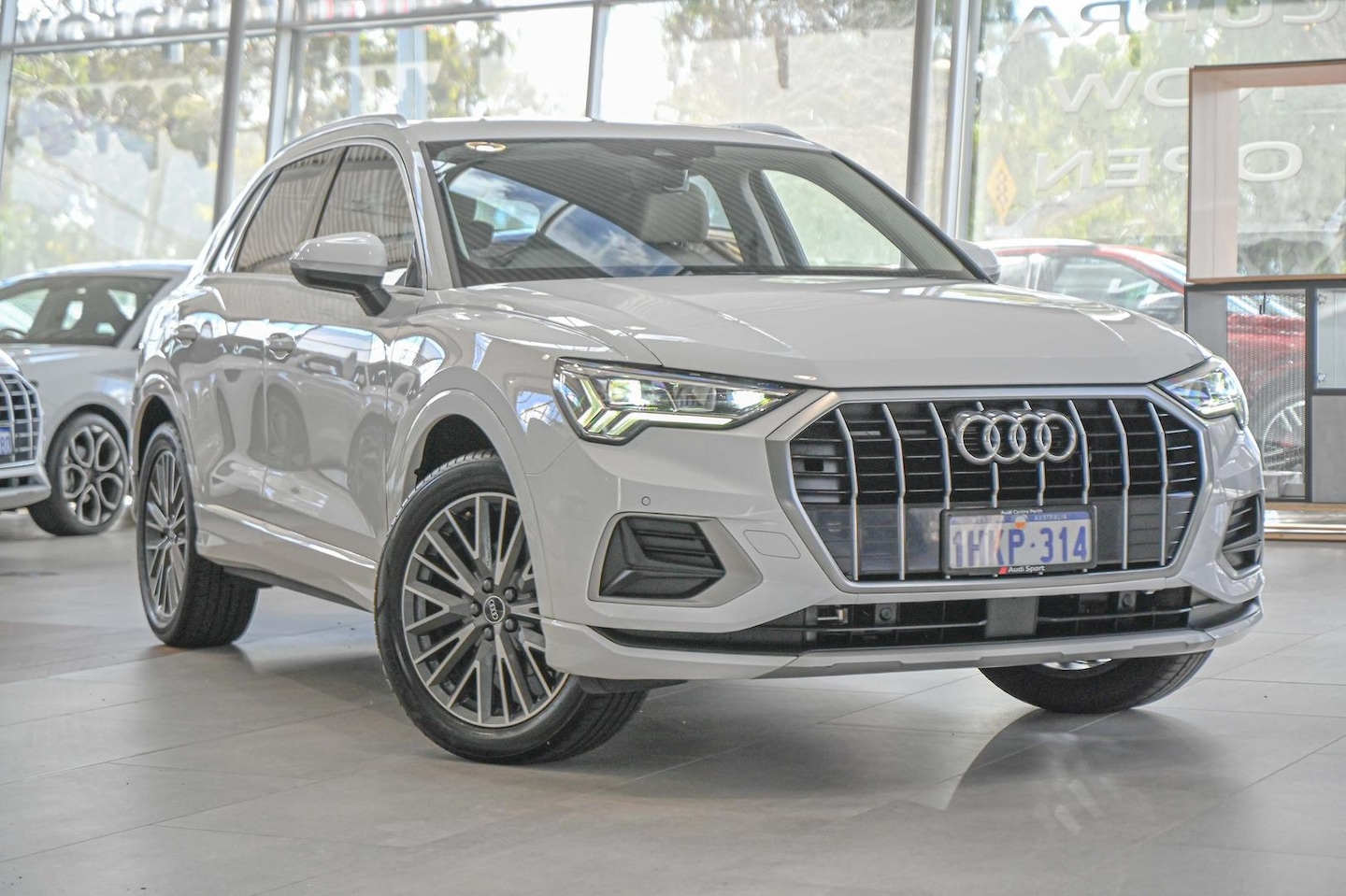 Image about Audi Q3 35 TFSI S tronic