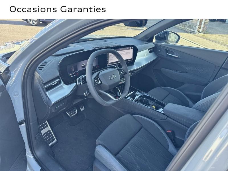 Image about Audi Q3 e-hybrid Design e-hybrid 272 ch S tronic