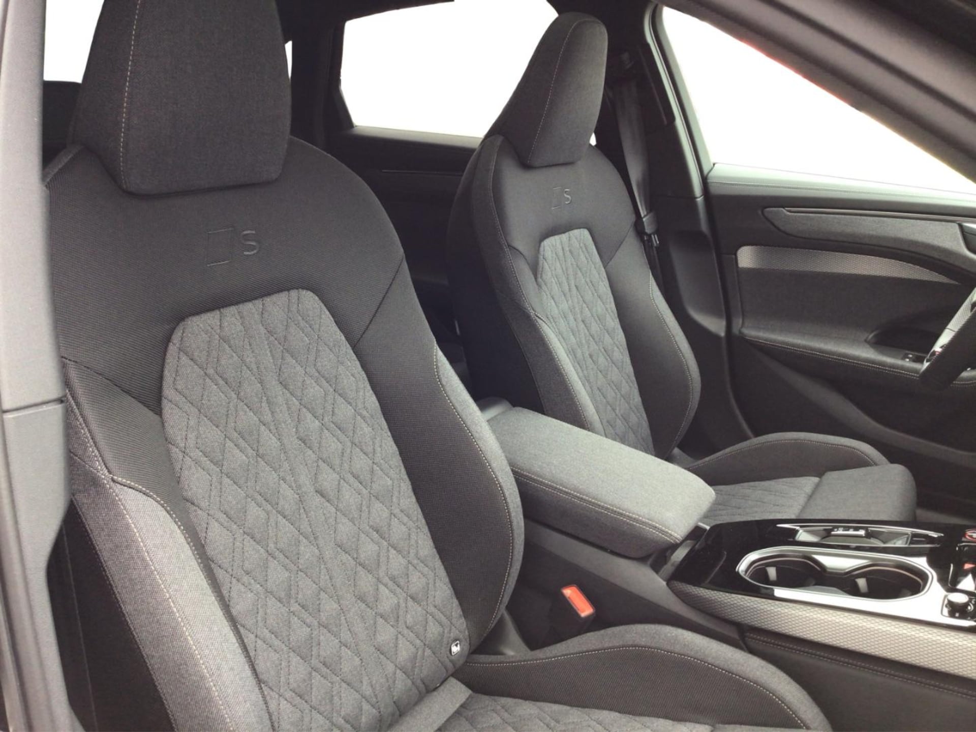 Audi A6 Limousine edition one