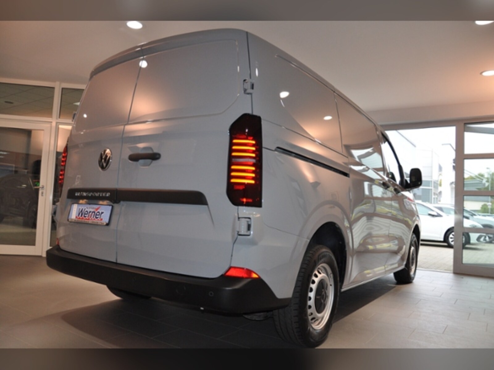 Volkswagen Transporter Kasten kurzer Radstand – Bild 10