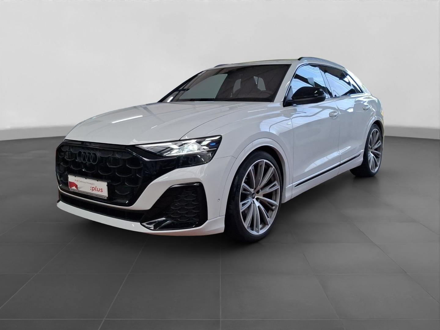 Bild über Audi Q8 SUV S line business TDI quattro 210 kW tiptronic - für weitere Informationen kontaktieren Sie den Audi Partner