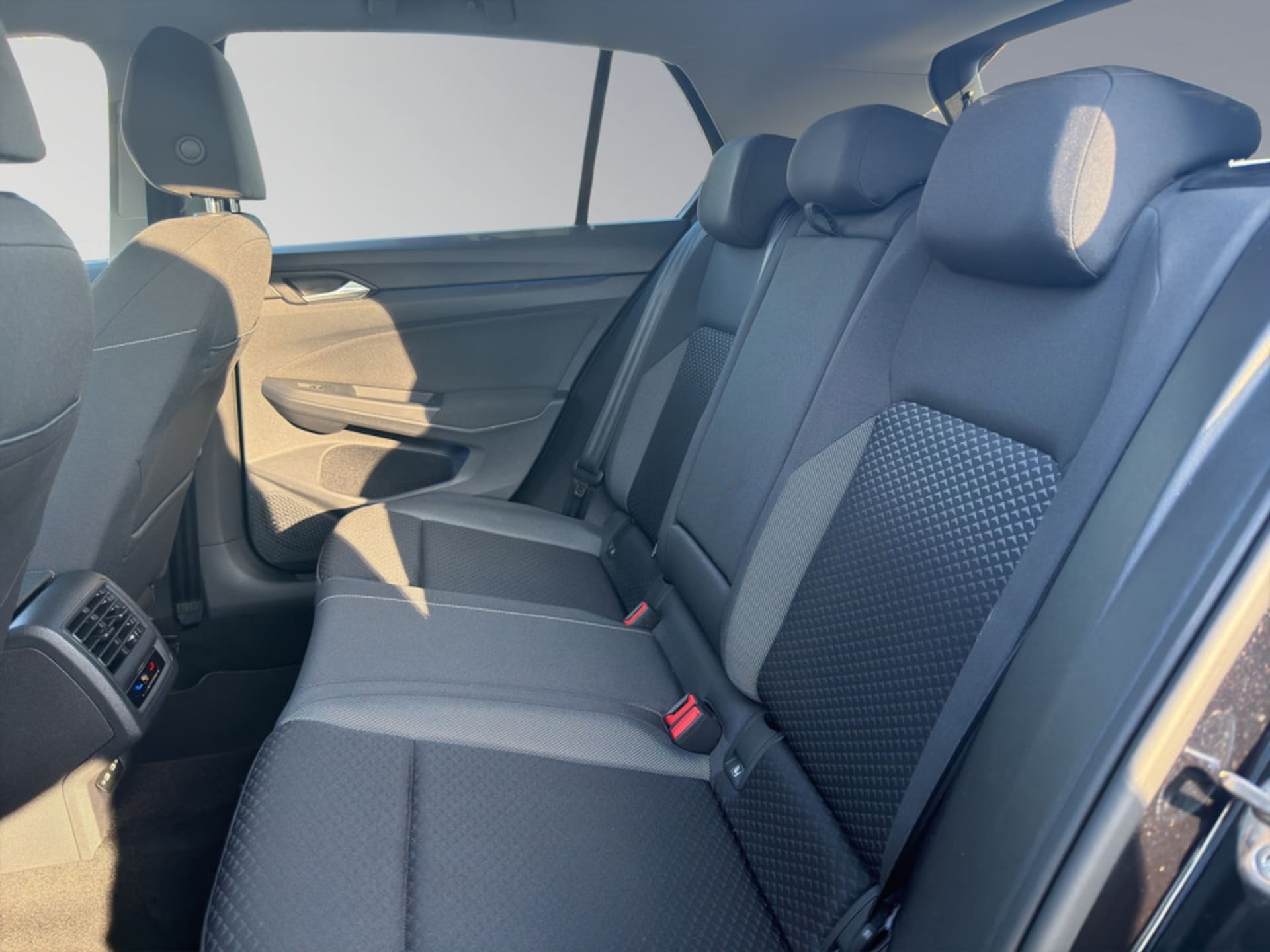 Volkswagen Golf Active