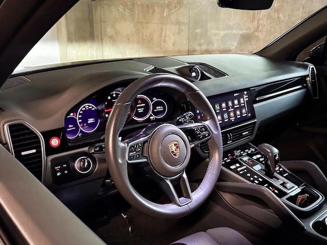 2023 Porsche Cayenne