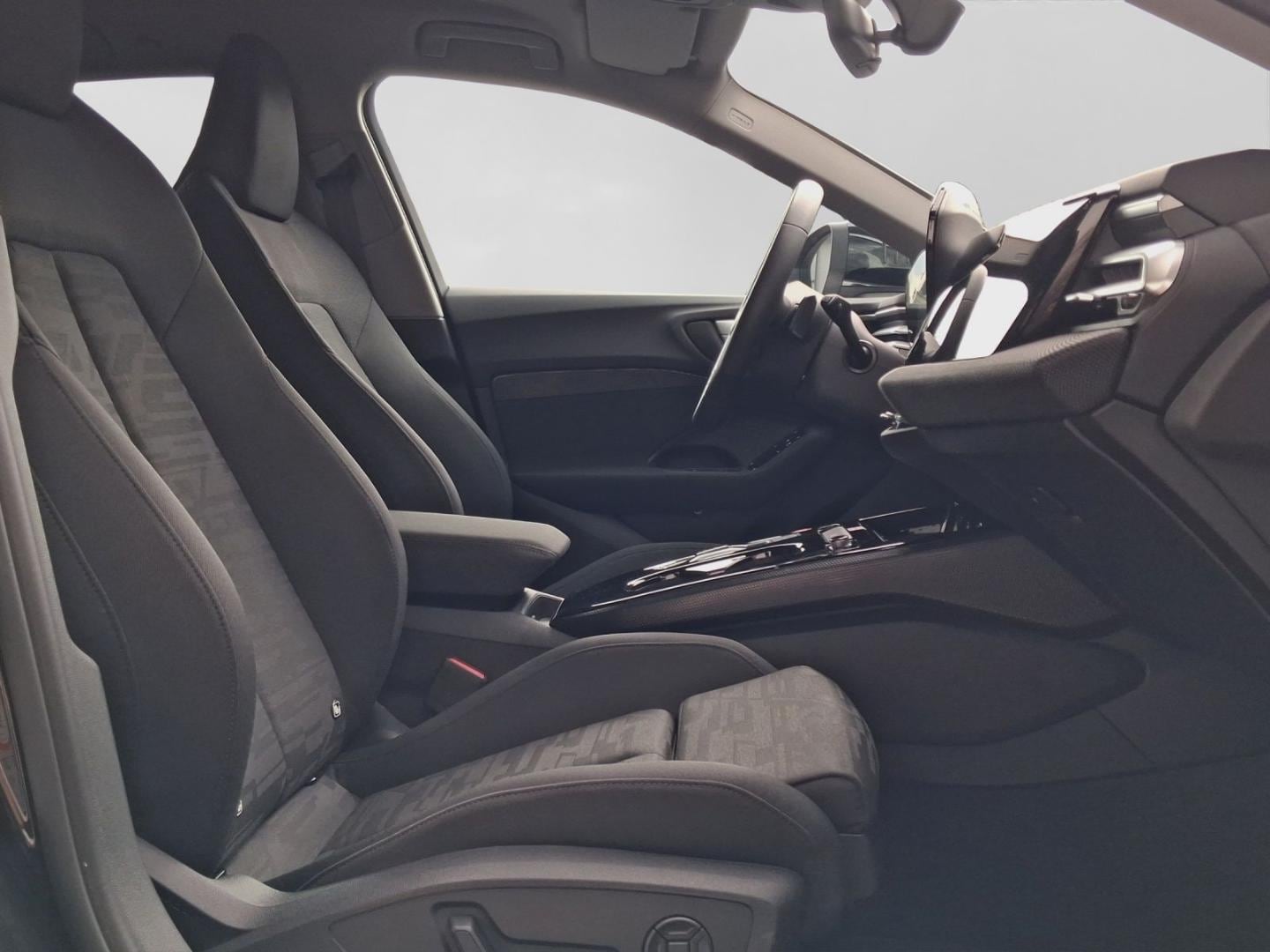 Bild über Audi A5 Avant TFSI quattro S tronic - für weitere Informationen kontaktieren Sie den Audi Partner