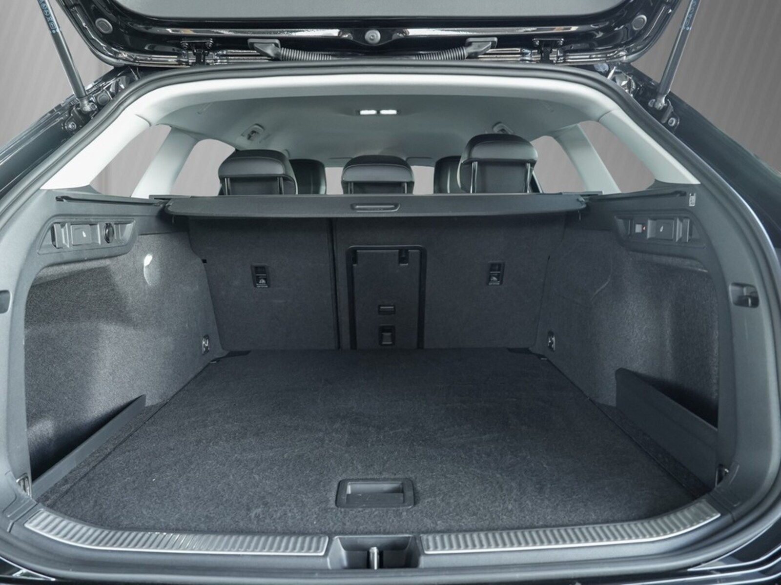 Volkswagen Passat – Bild 6