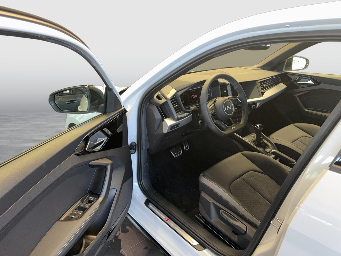 Bild über Audi A1 Sportback S line 40 TFSI S tronic - für weitere Informationen kontaktieren Sie den Audi Partner