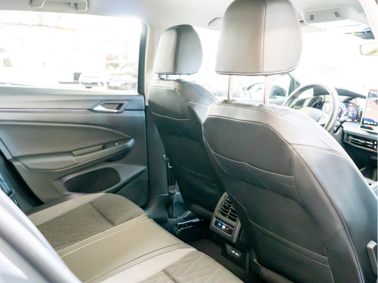 Volkswagen Golf Variant – Bild 7