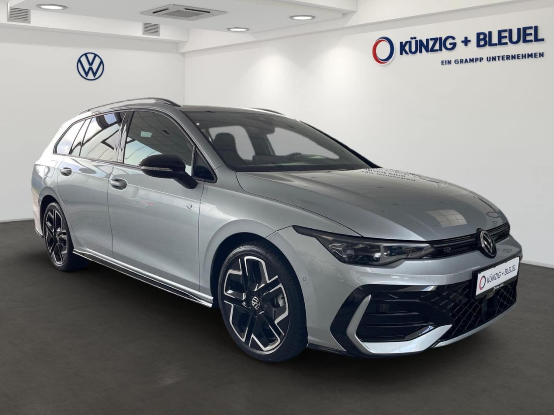 Volkswagen Golf Variant R-Line