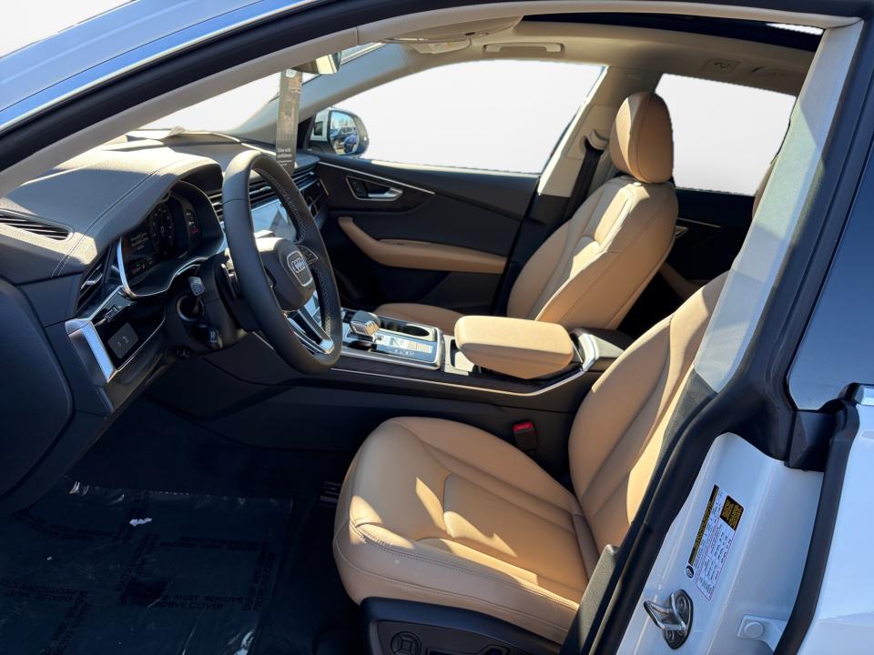 2026 Audi Q8 Premium - Photo 9