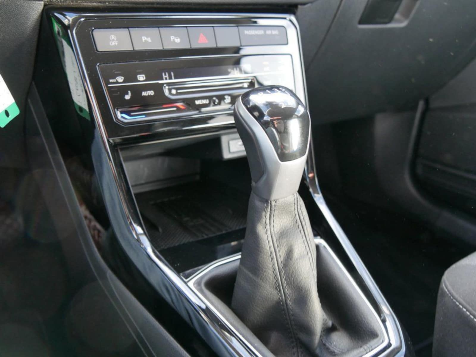 Volkswagen T-Cross – Bild 14