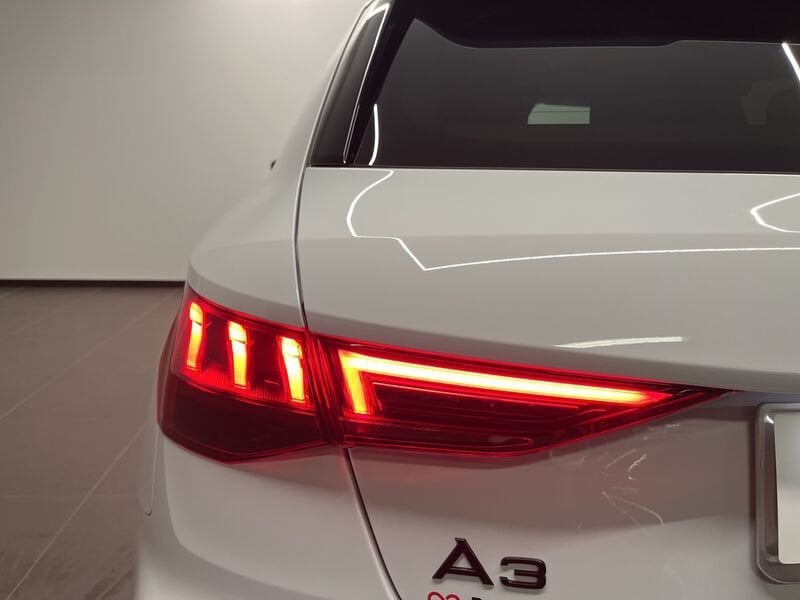 Immagine di Audi A3 Sportback TFSI e S line edition 45 TFSI e 180 kW (245 CV) S tronic - Vista: for more details contact your dealer