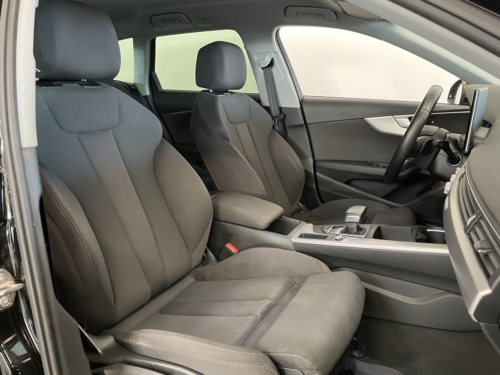 Bild som visar Audi A4 Avant A4 Avant 40 TDI quattro Proline 204 hk S tronic - för mer information kontakta din Audi Partner