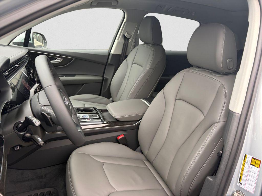2026 Audi Q7 Premium - Photo 10