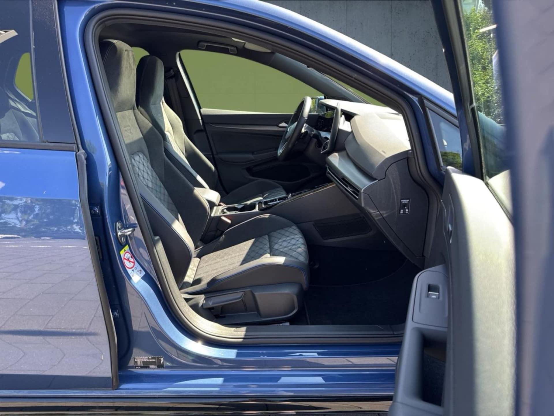 Volkswagen Golf R-Line