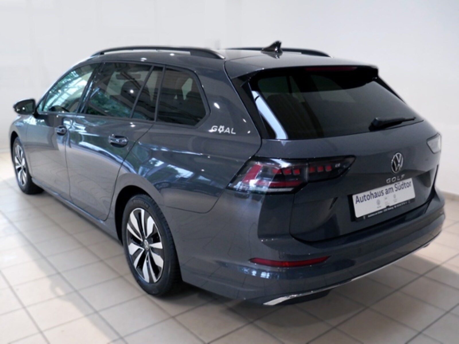 Volkswagen Golf Variant – Bild 3