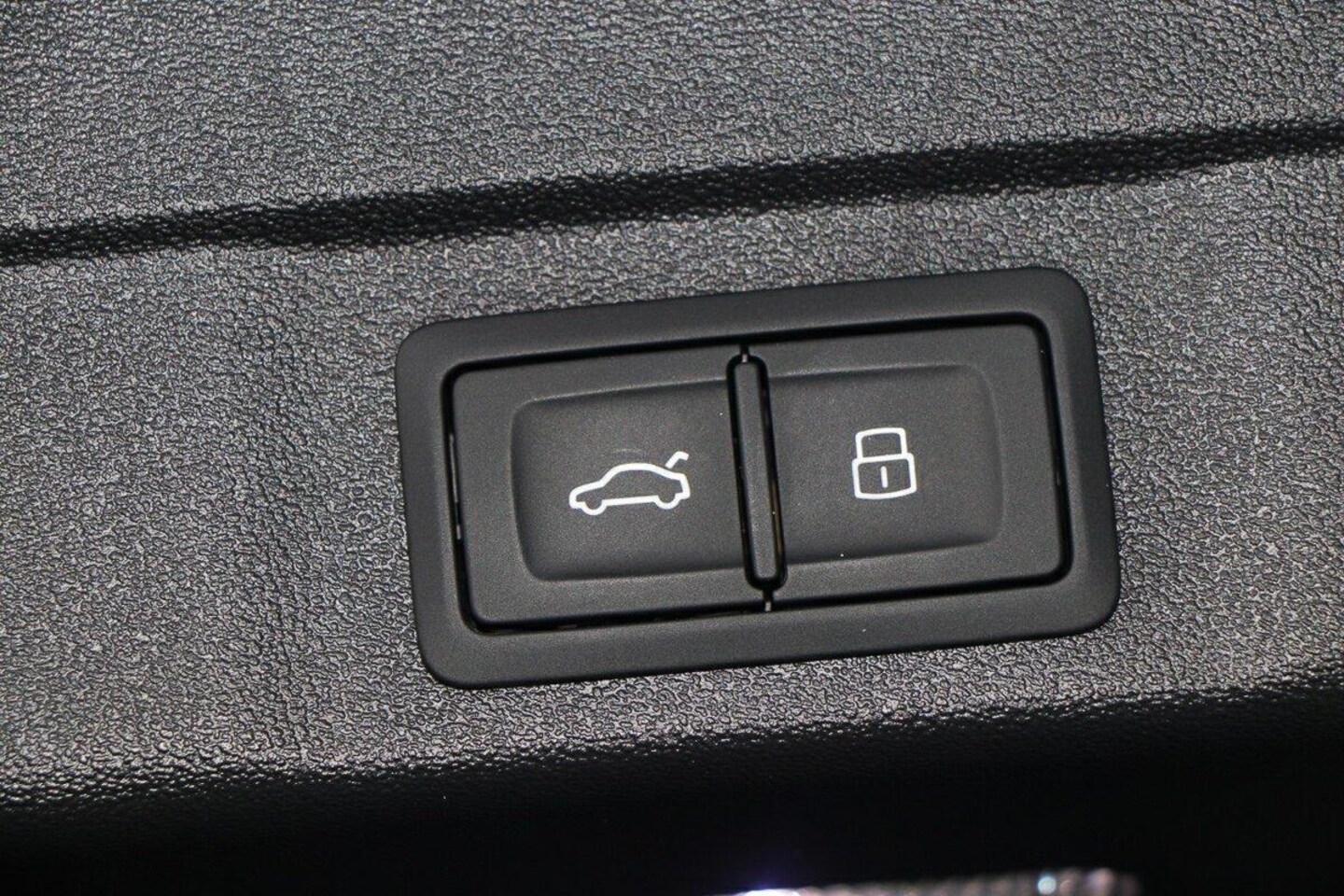 Image about Audi A5 Sedan TFSI e e-hybrid quattro 270 kW S tronic