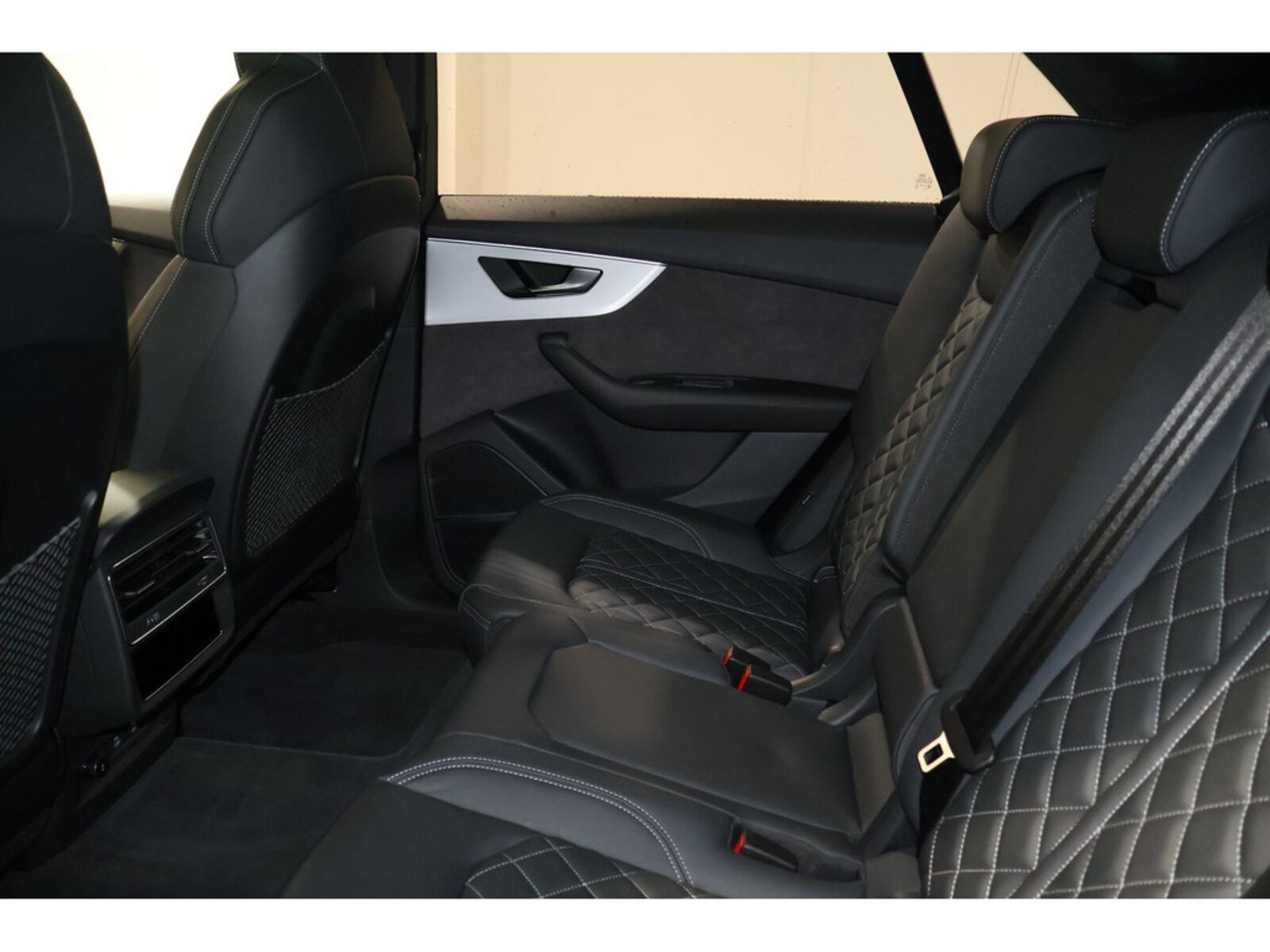 Audi Q8 – Bild 12