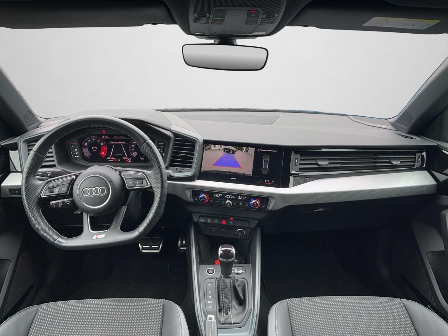 Bild über Audi A1 Sportback S line 30 TFSI S tronic - für weitere Informationen kontaktieren Sie den Audi Partner