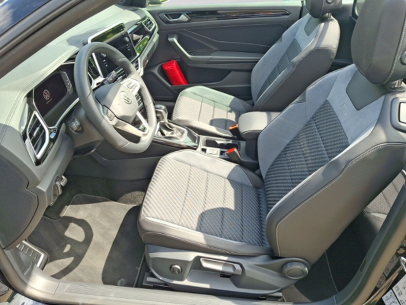 Volkswagen T-Roc Cabriolet – Bild 12