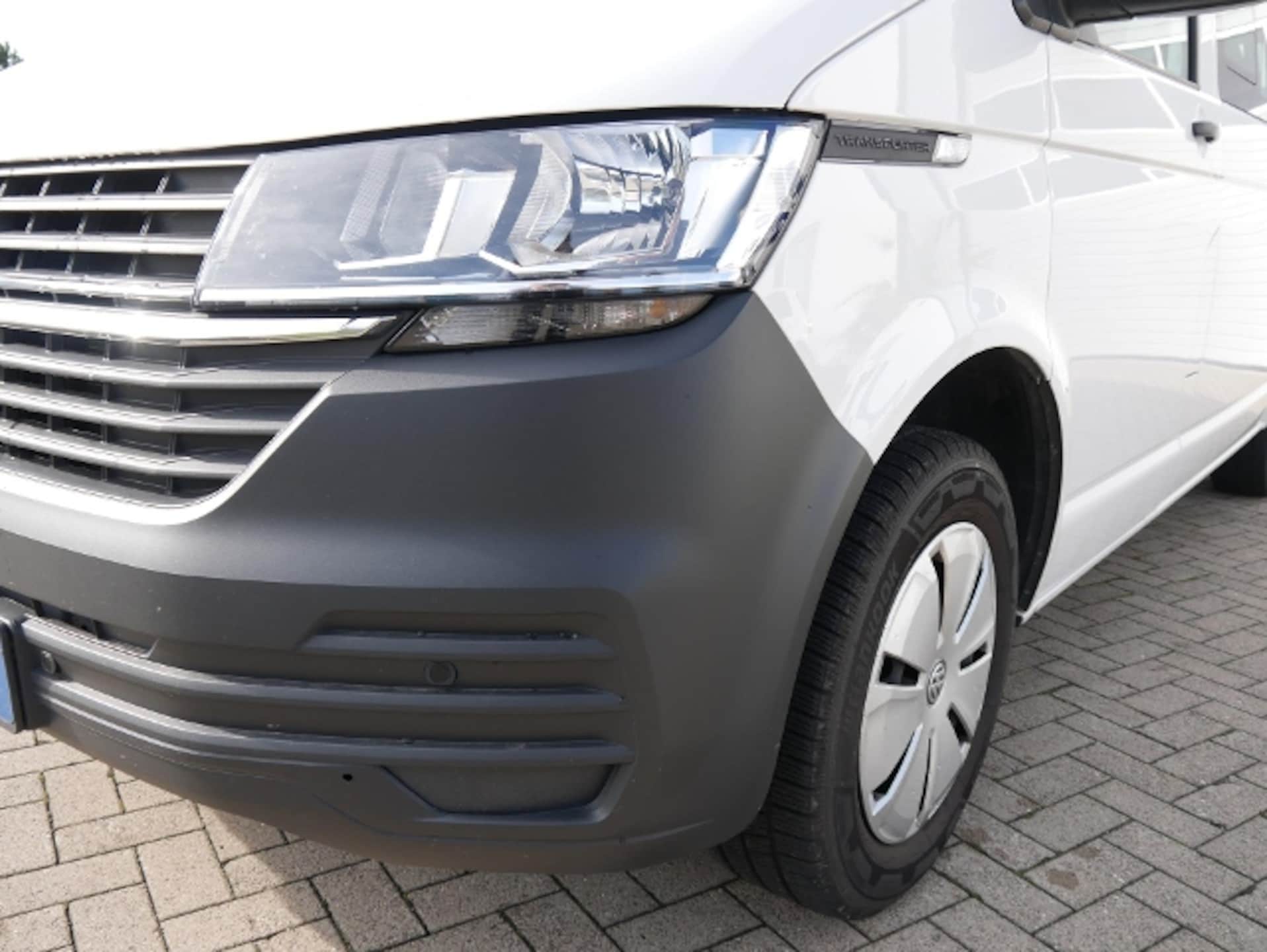 Volkswagen T6.1 Transporter Kombi langer Radstand
