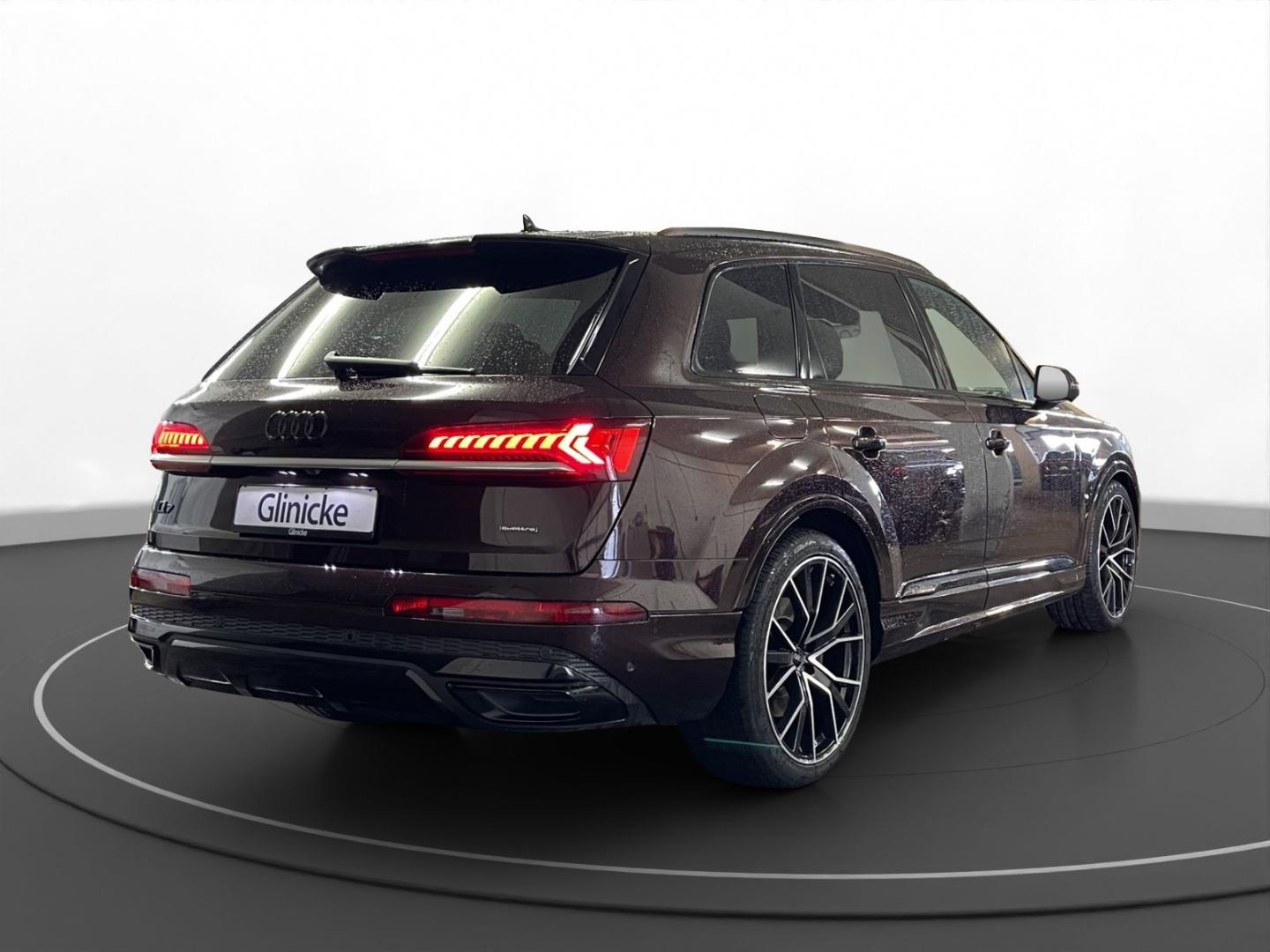Image about Audi Q7 50 TDI quattro tiptronic