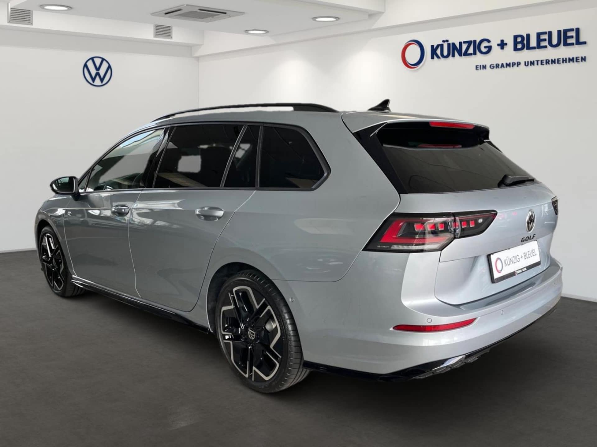 Volkswagen Golf Variant R-Line