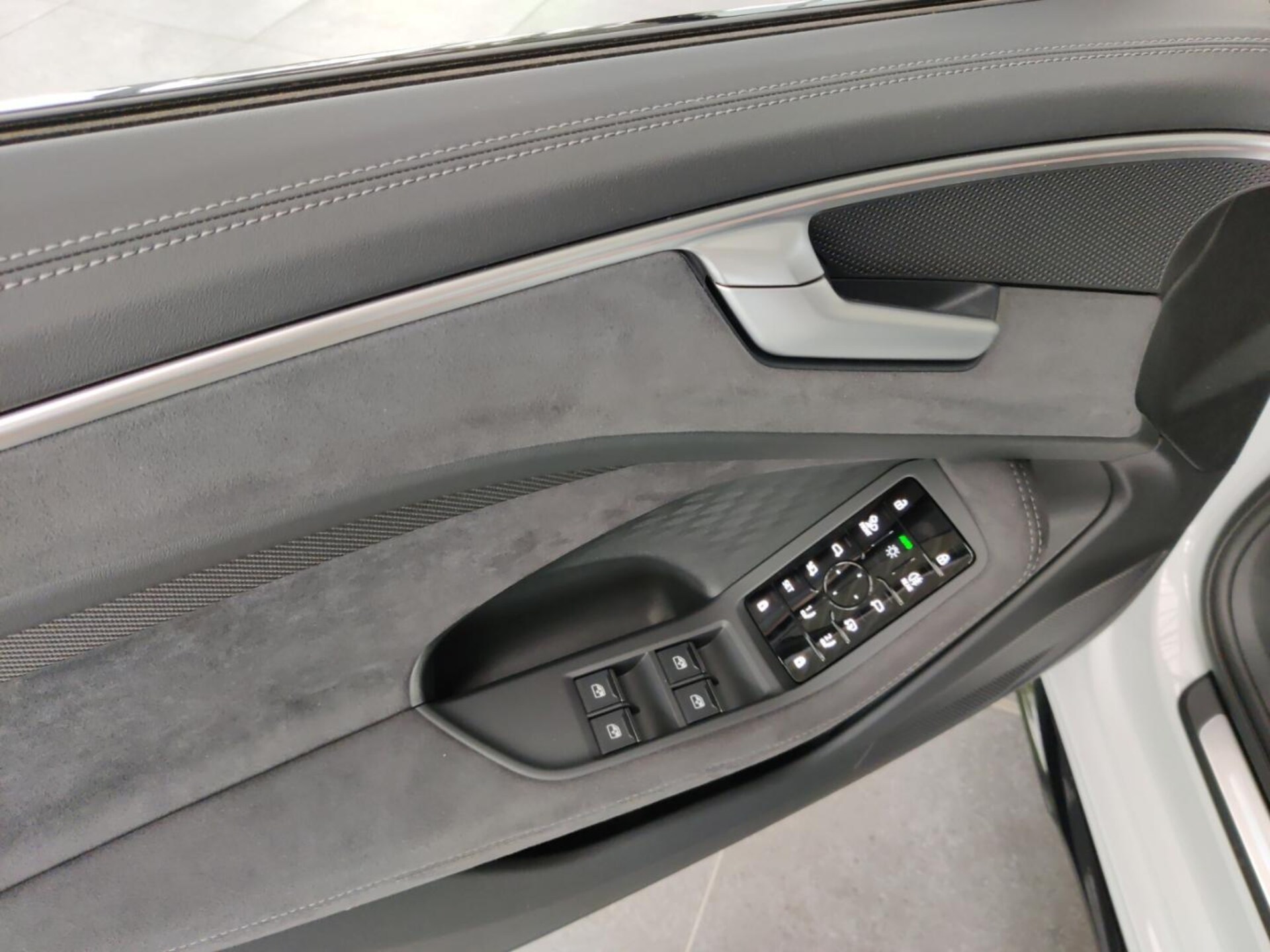 Audi A6 Avant edition one