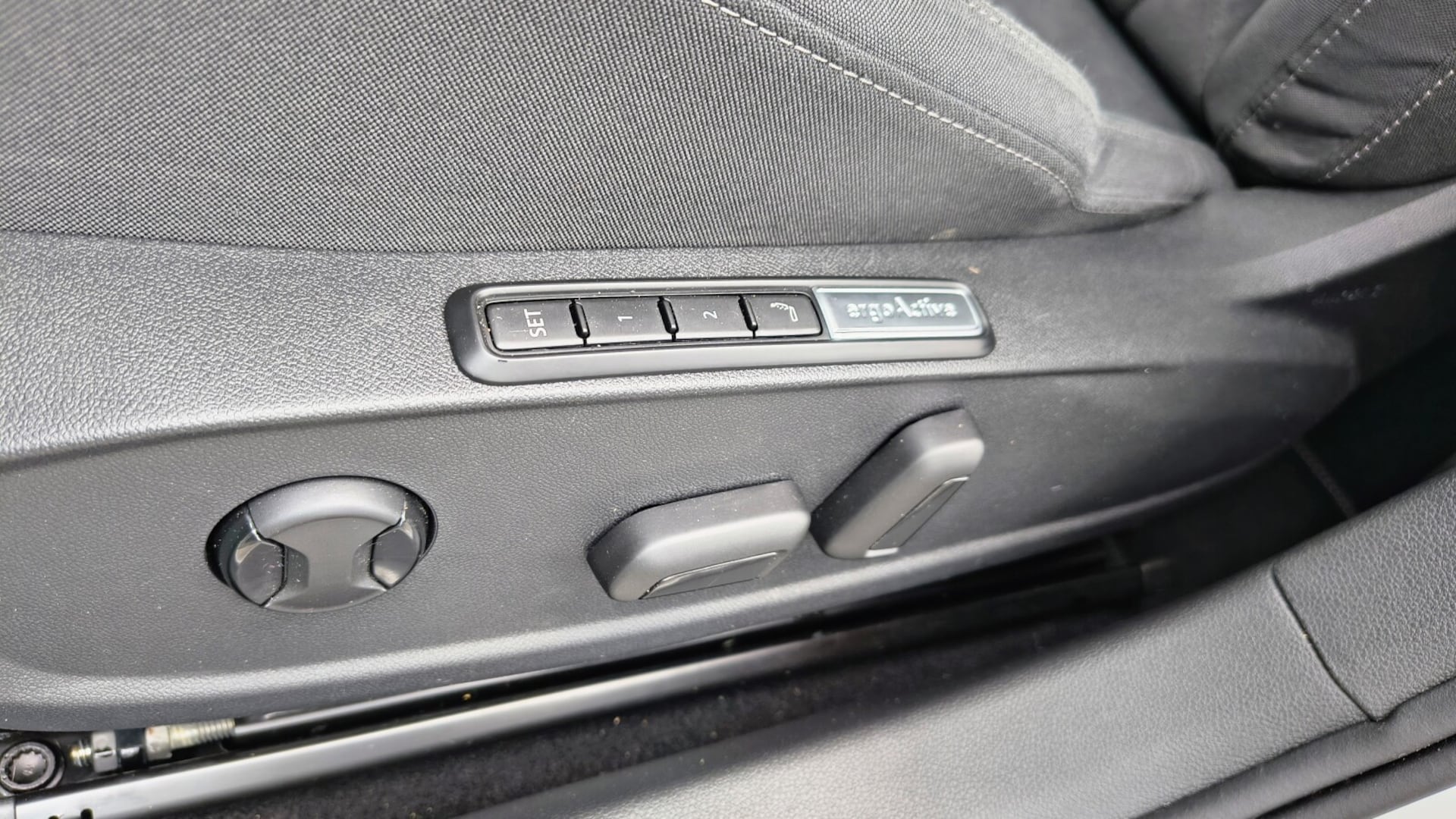 Volkswagen Golf Style