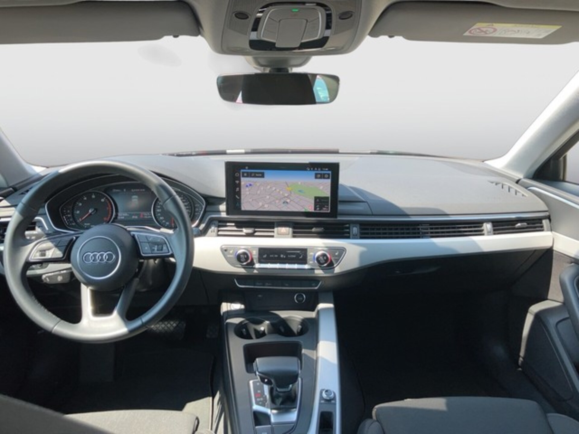 Audi A4 Avant S line