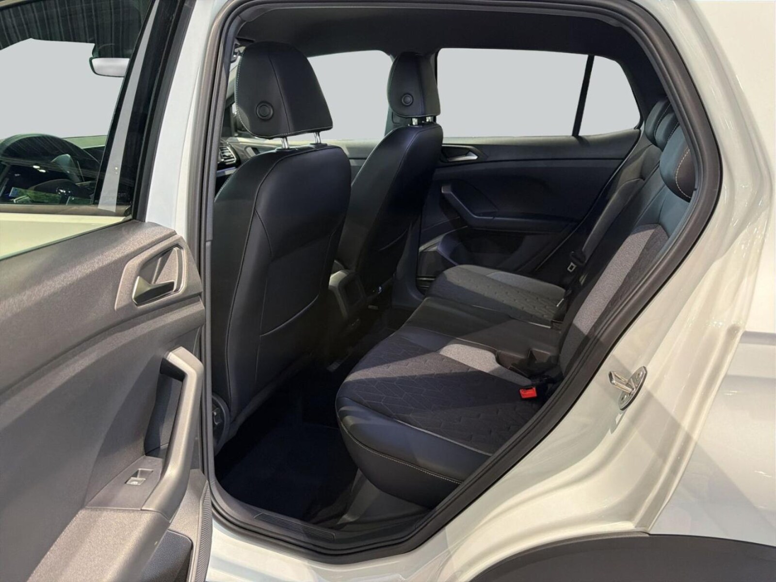 Volkswagen T-Cross – Bild 11