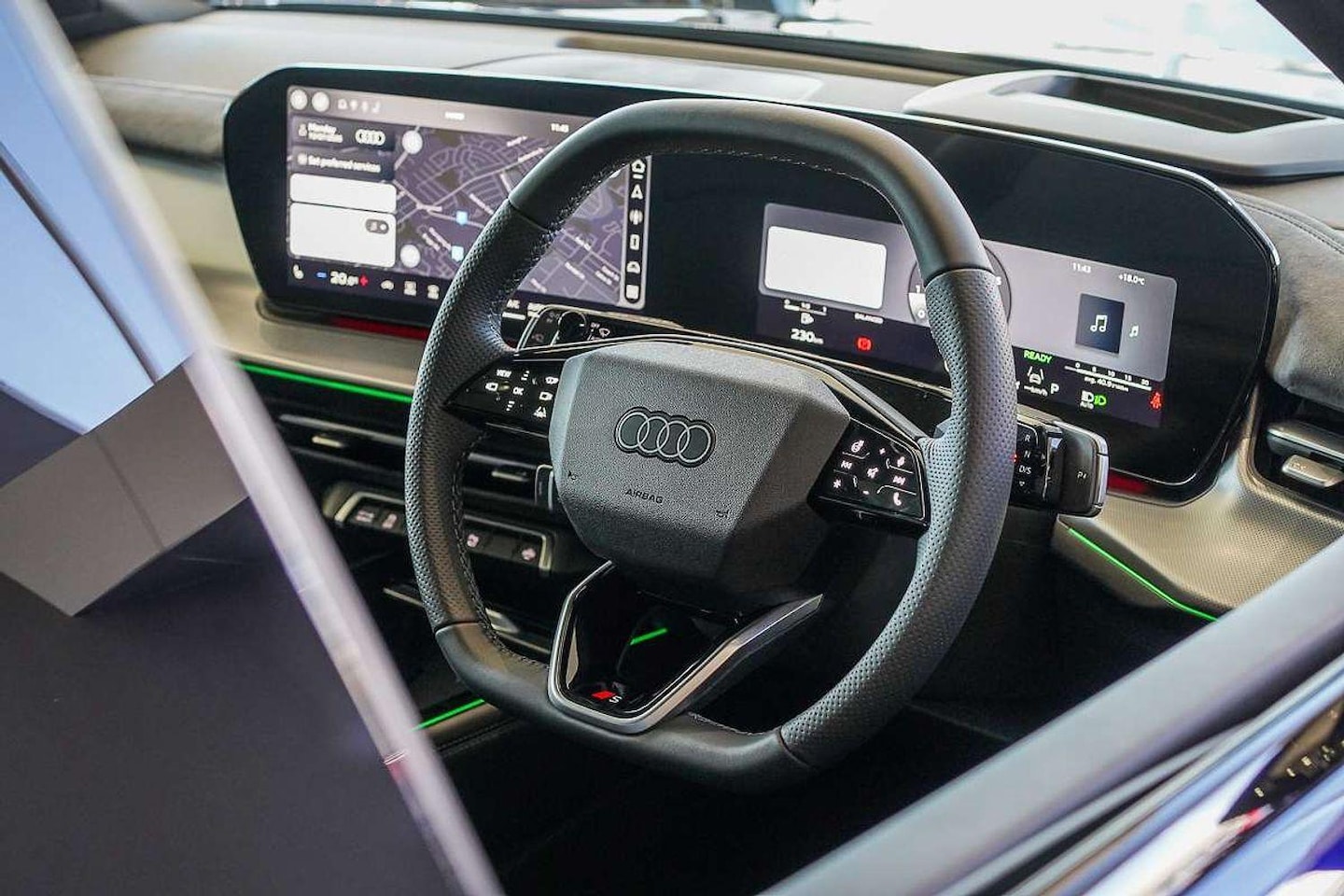 Image about Audi Q3 SUV TFSI quattro 195 kW