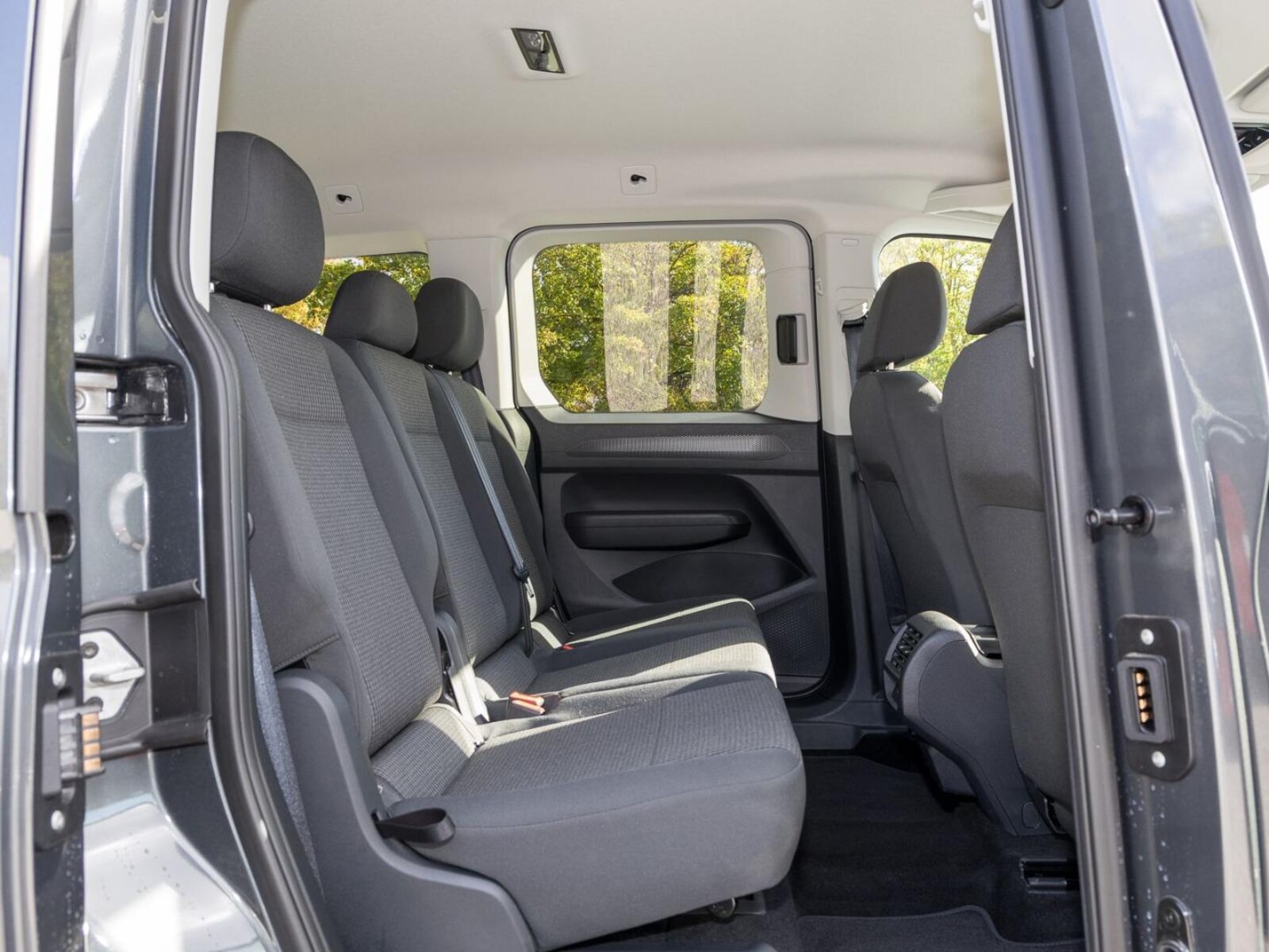 Volkswagen Caddy – Bild 8