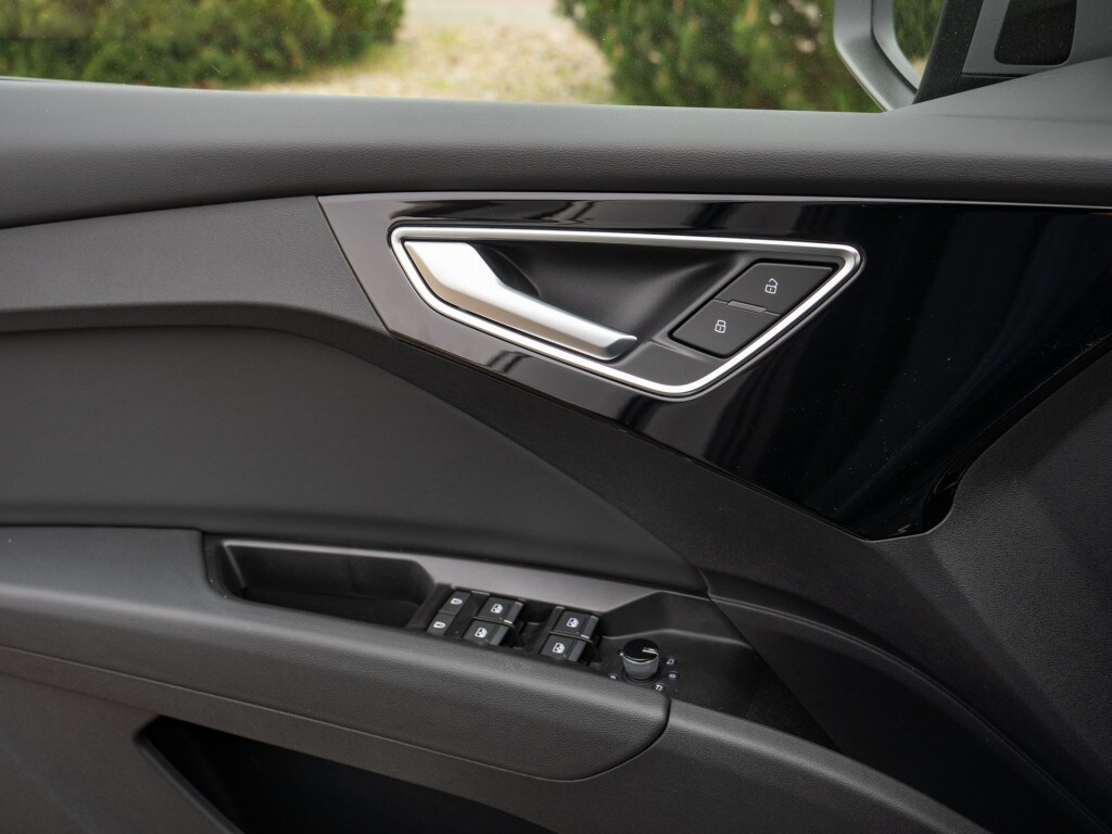Image about Audi Q4 e-tron 45 e-tron